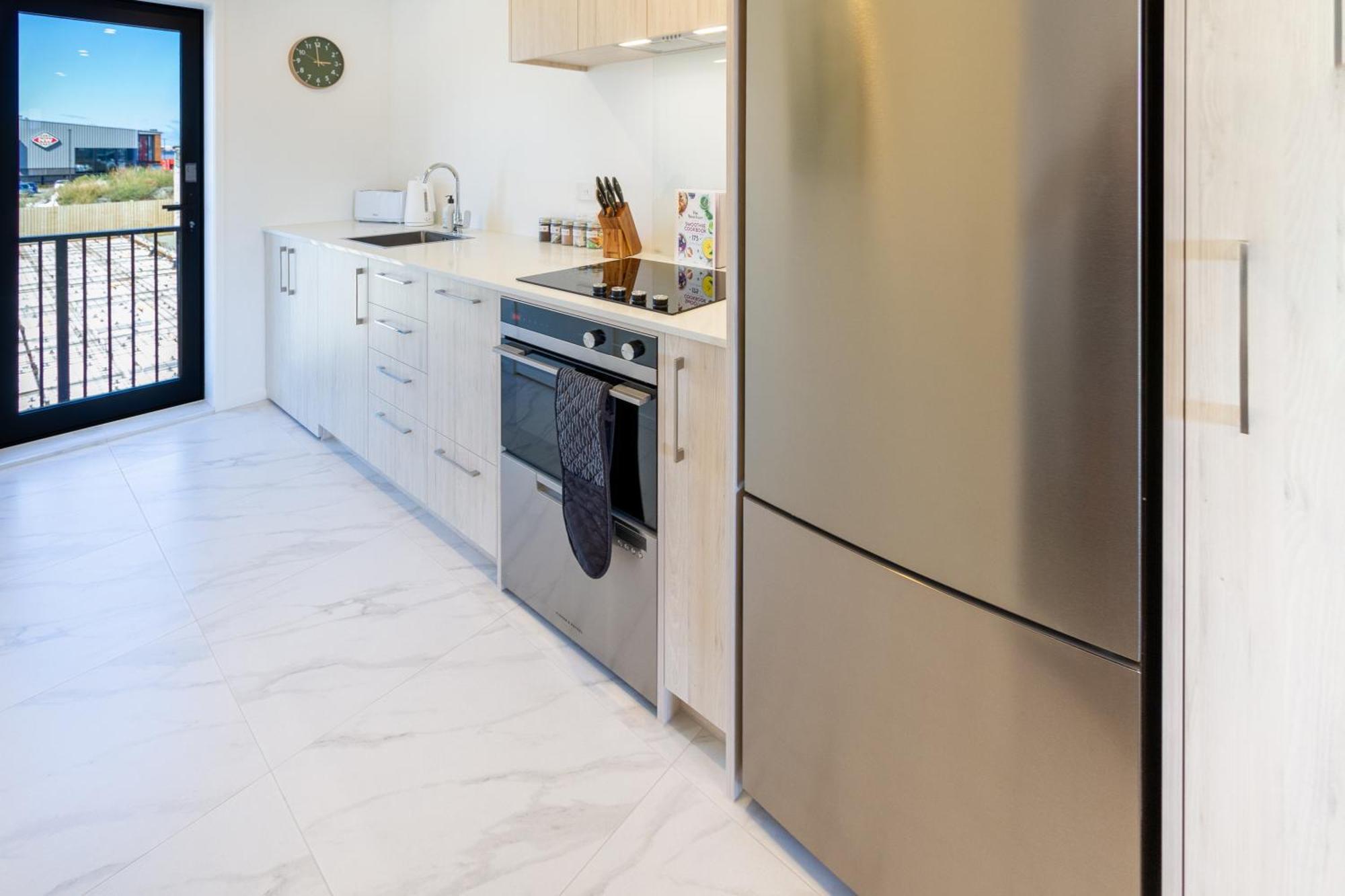 City Living: Upper Studio Haven On Wilmer 크라이스트처치 외부 사진