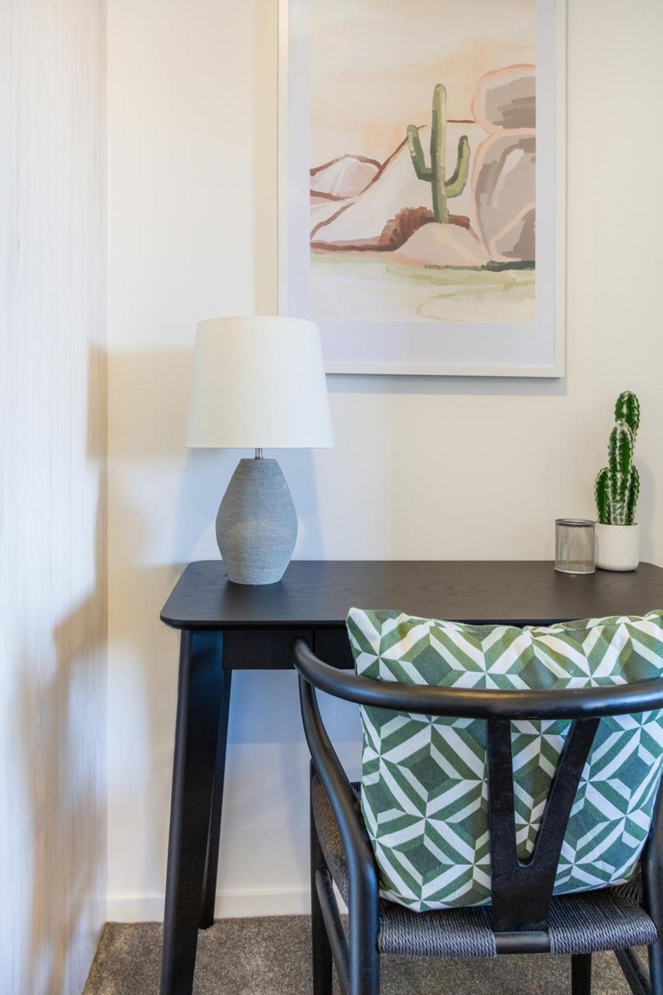 City Living: Upper Studio Haven On Wilmer 크라이스트처치 외부 사진